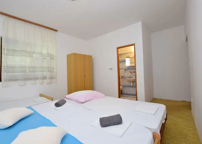 Apartament And Mila